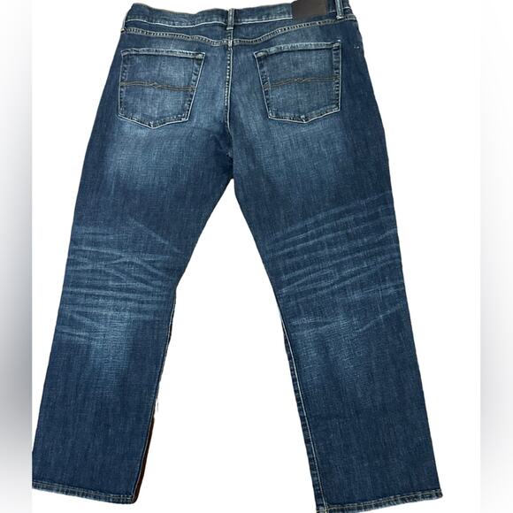 Lucky Brand Mens 363 Vintage Jeans in a Size 38 x 29 - Picture 2 of 8